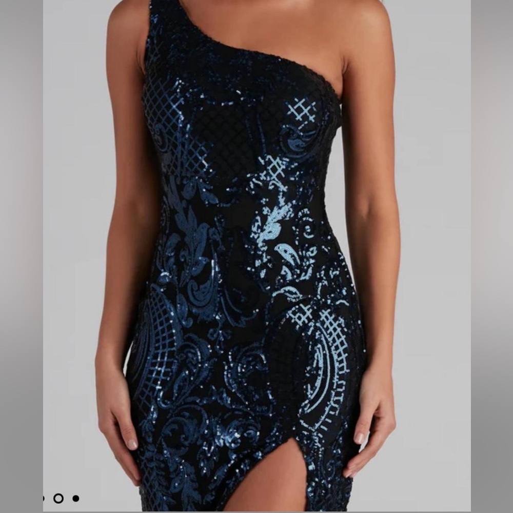 Elegant One-Shoulder Sequin Windsor Dress - Black and Blue